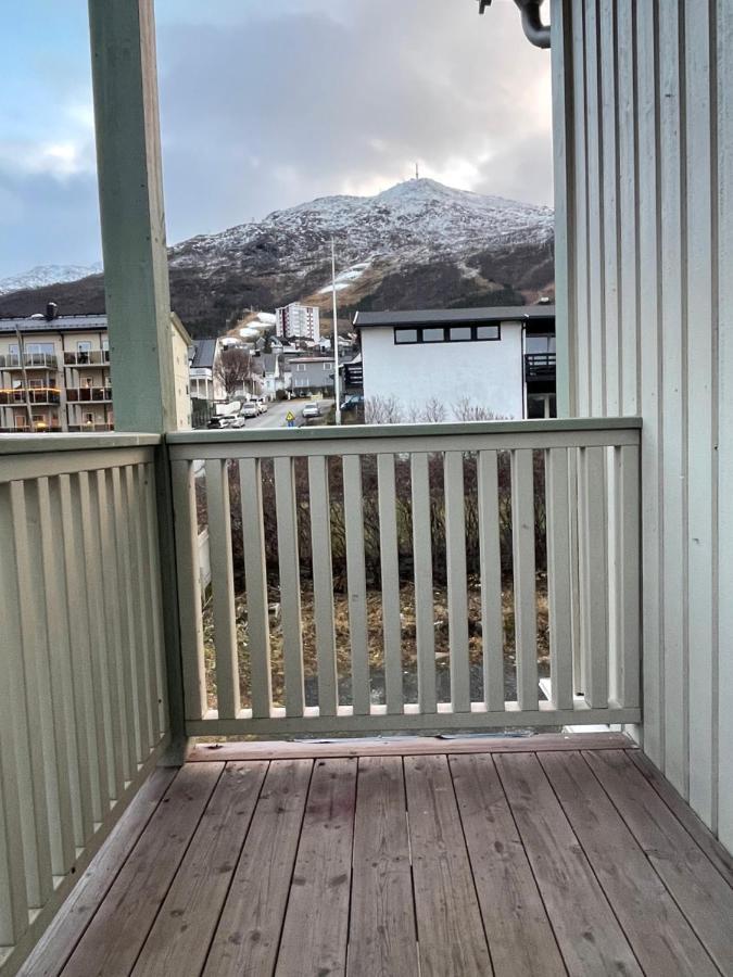 Stetind - Modern Apartment With Free Parking Narvik Kültér fotó
